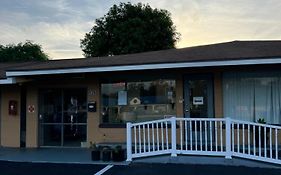 Budget Inn